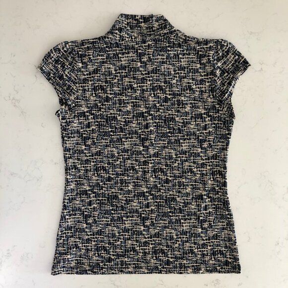 Melanie Lyne Cap Sleeve Faux Turtleneck Poly Abstract Print Top Navy Cream Sz L - Picture 5 of 9